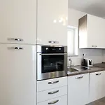Carmen Deluxe *