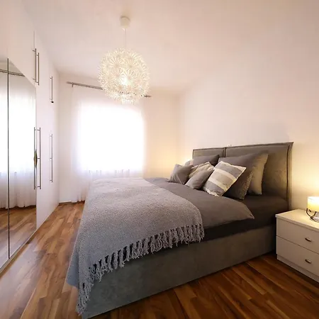 Appartement Carmen Deluxe *