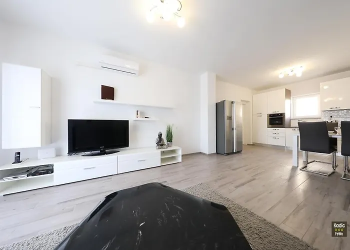 Carmen Deluxe Appartement Vir